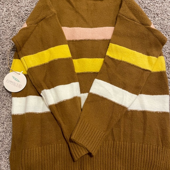 Women’s Mock Neck Sweater - Picture 3 of 4